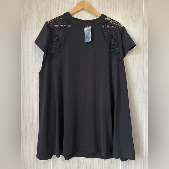 Torrid Studio Crepe Black Jersey Mock Neck Lace Inset Top Size 4X NWT - Picture 5 of 7